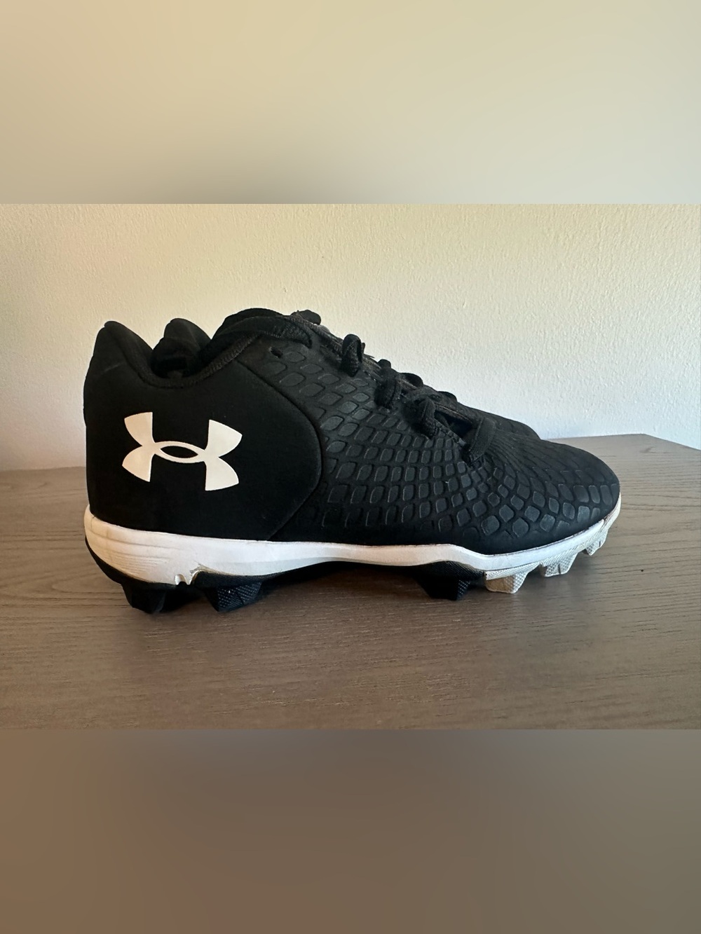 Under Armour Glyde 2.0 Softabll cleats